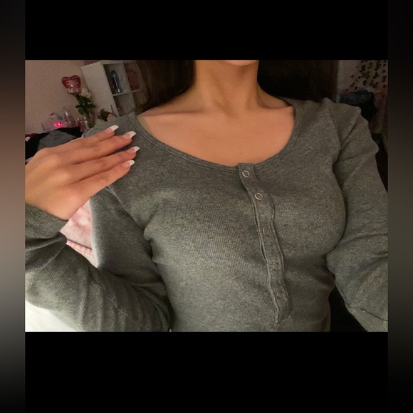 Banana Republic Long-sleeve - Picture 2 of 4